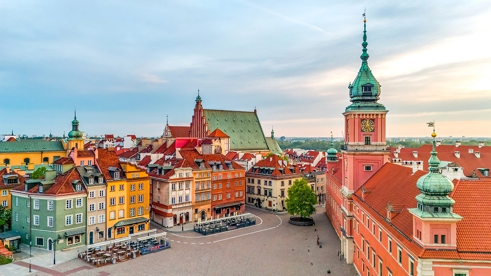 Обложка © Shutterstock / FOTODOM / MKavalenkau