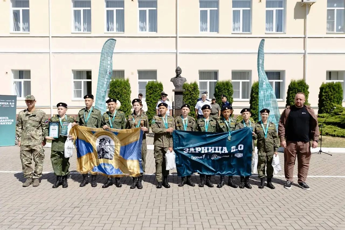 Ставропольские школьники и кадеты теперь поедут на финал в Волгоград. Фото © Telegram / Владимир Владимиров