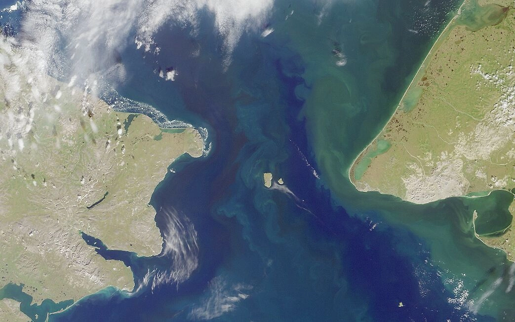 Берингов пролив: граница России и США всего в 4 километра. Фото © Wikipedia / NASA