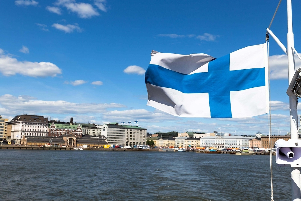 Обложка © Shutterstock / FOTODOM / Macca Sherifi