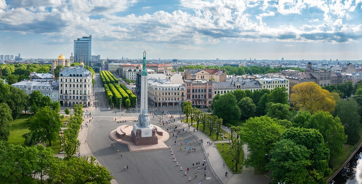 Обложка © Shutterstock / FOTODOM / NorthSky Films