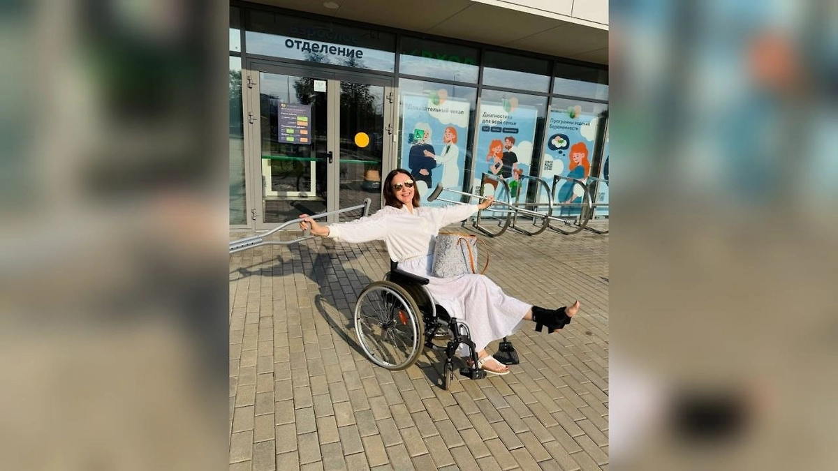 Ирина Безрукова сломала ногу во время прогулки. Обложка © Instagram (признан экстремистской организацией и запрещён на территории Российской Федерации) / irina_bezrukova_official
