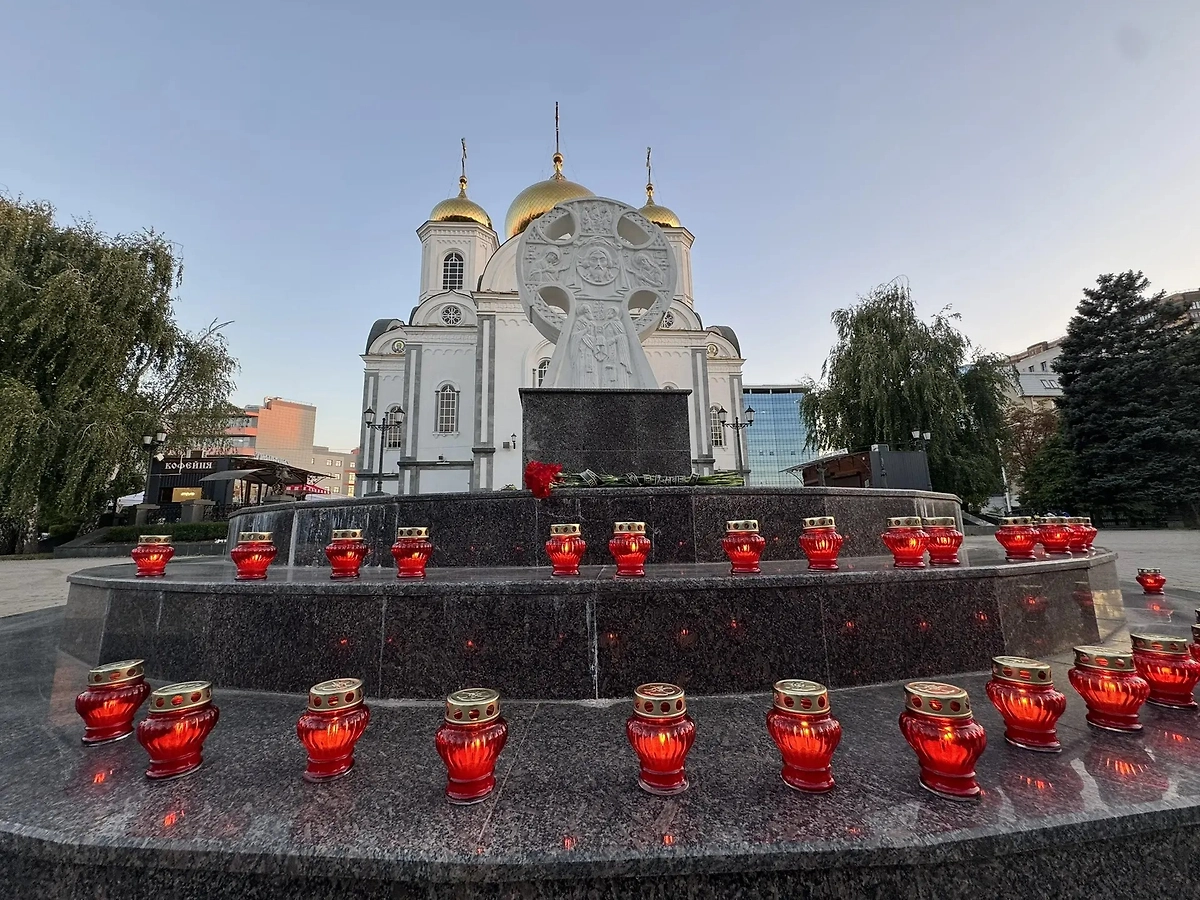 Обложка © Max / Евгений Наумов