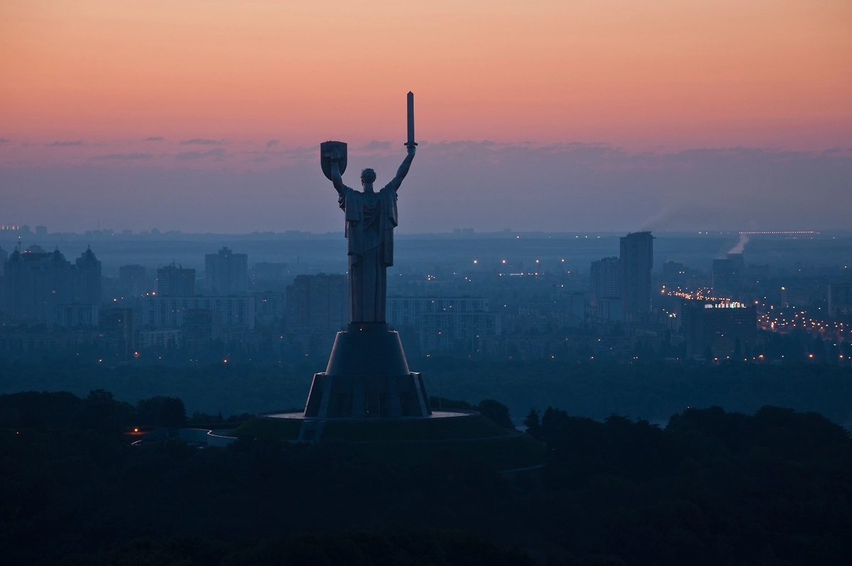 Обложка © Shutterstock / FOTODOM / Alina Filatova