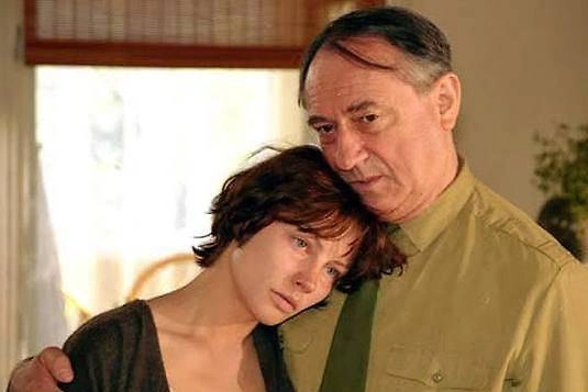 Богдан Ступка в роли генерал-лейтенанта Серова в фильме «Водитель для Веры» (2004). Фото © кадр из фильма, режиссёр Павел Чухрай 