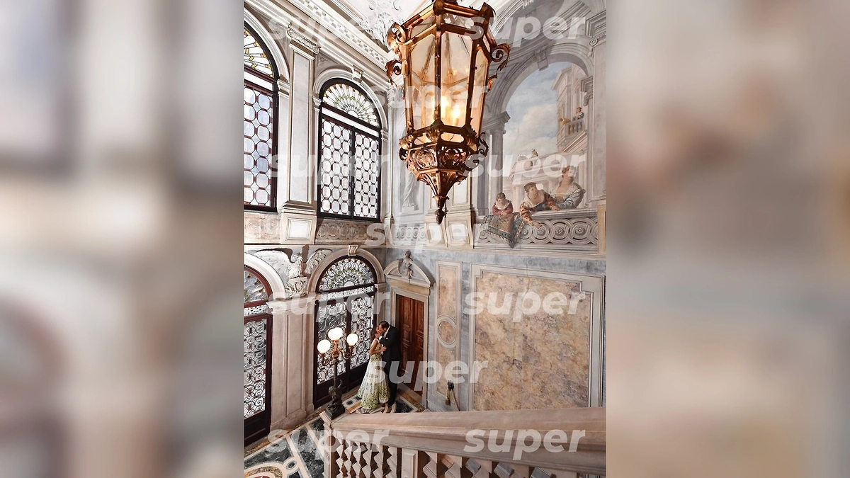 Ирина Андреева и Дастин Кронсбайн. Фото © Telegram/ Super.ru