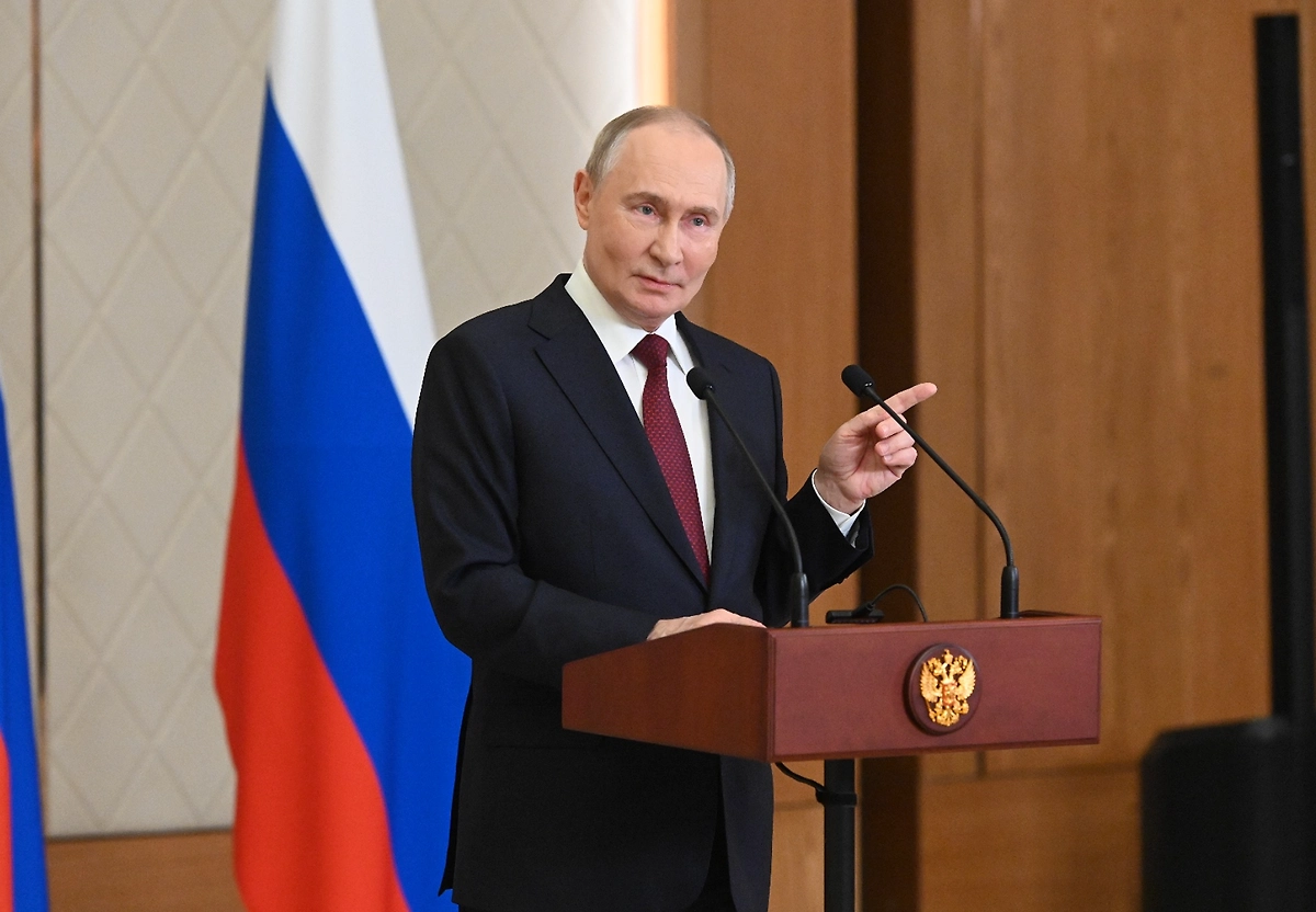 Владимир Путин. Обложка © Life.ru