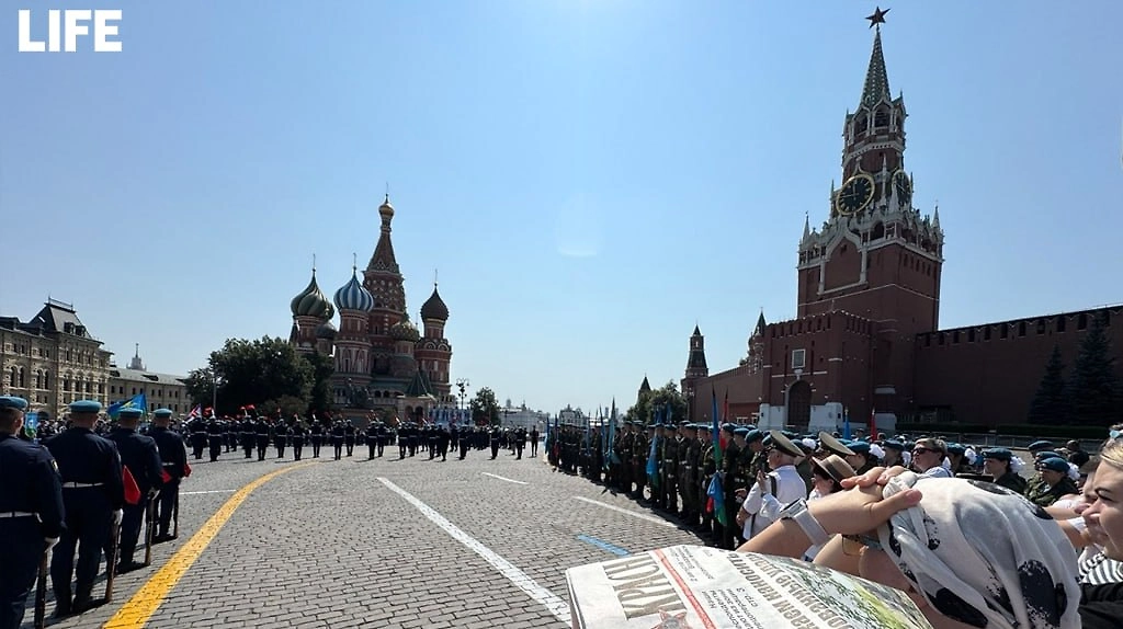 В Москве отметили 96-ю годовщину основания ВДВ. Фото © Life.ru