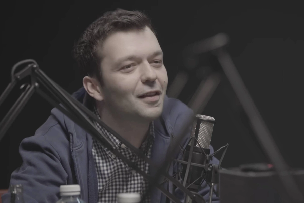 Обложка © youtube/kuji podcast
