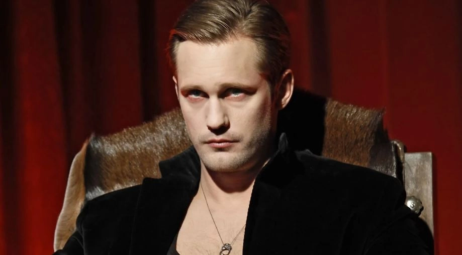 Александр Скарсгард в роли вампира Эрика Нортмана в сериале «Настоящая кровь» (2008–2014) © HBO 