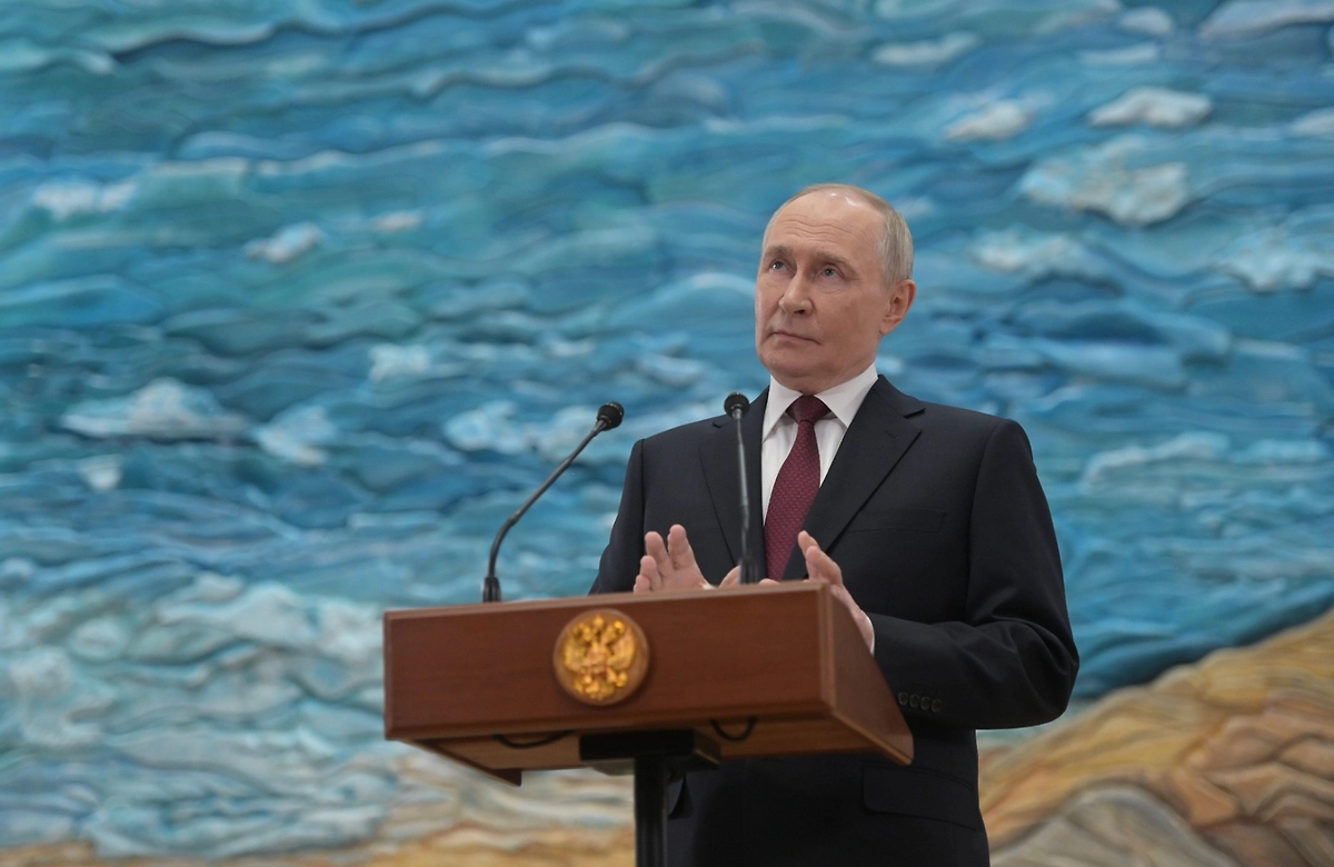 Владимир Путин. Обложка © Life.ru