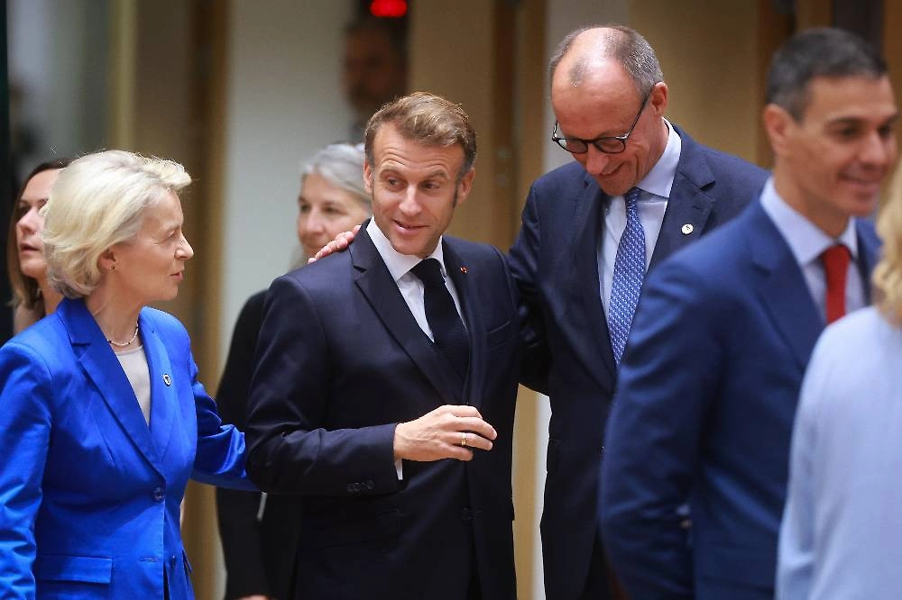 Обложка © ТАСС / EPA / OLIVIER HOSLET