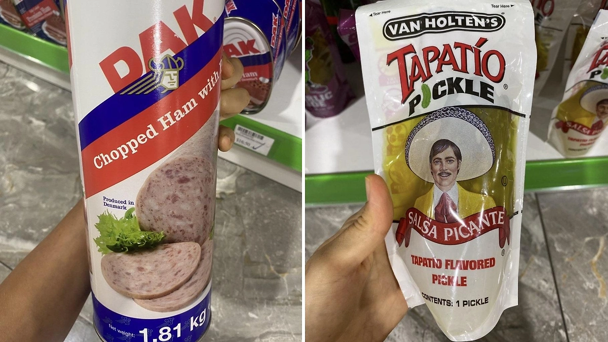 В магазине Белиза продаётся колбаса в банке и один огурец в пакете рассола. Фото © Ершова Марина