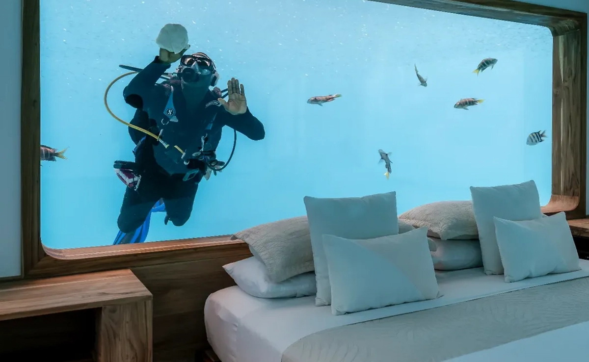 Подводный номер The Manta Resort у острова Пемба. Фото © Instagram (признан экстремистской организацией и запрещён на территории Российской Федерации) / themantaresort