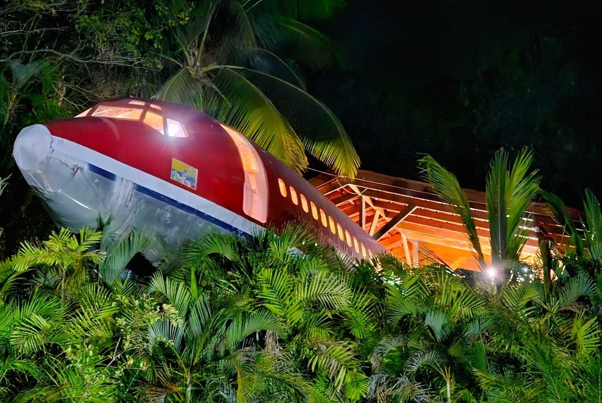Отель Costa Verde в списанном самолёте Boeing 727. Фото © Instagram (признан экстремистской организацией и запрещён на территории Российской Федерации) / hotelcostaverde