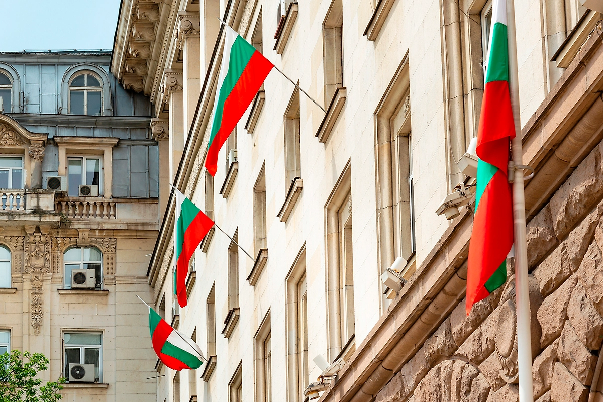 Обложка © Shutterstock / FOTODOM / ilolab