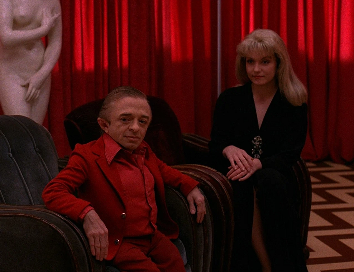 Кадр из сериала «Твин Пикс» (1990), режиссёр Дэвид Линч, сценарий Харли Пейтон, Бэрри Пуллман, Триша Брок и другие