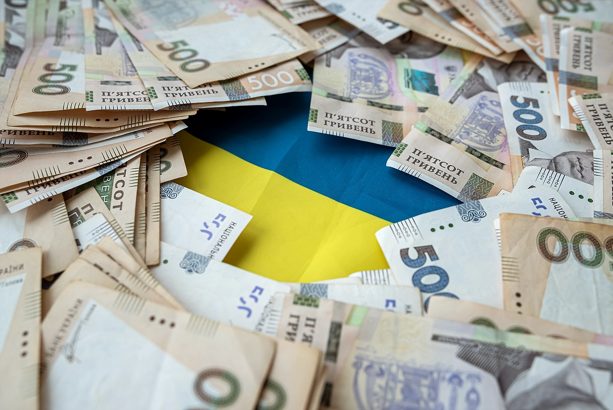 Украинская гривна. Обложка © Shutterstock / FOTODOM / RomanR