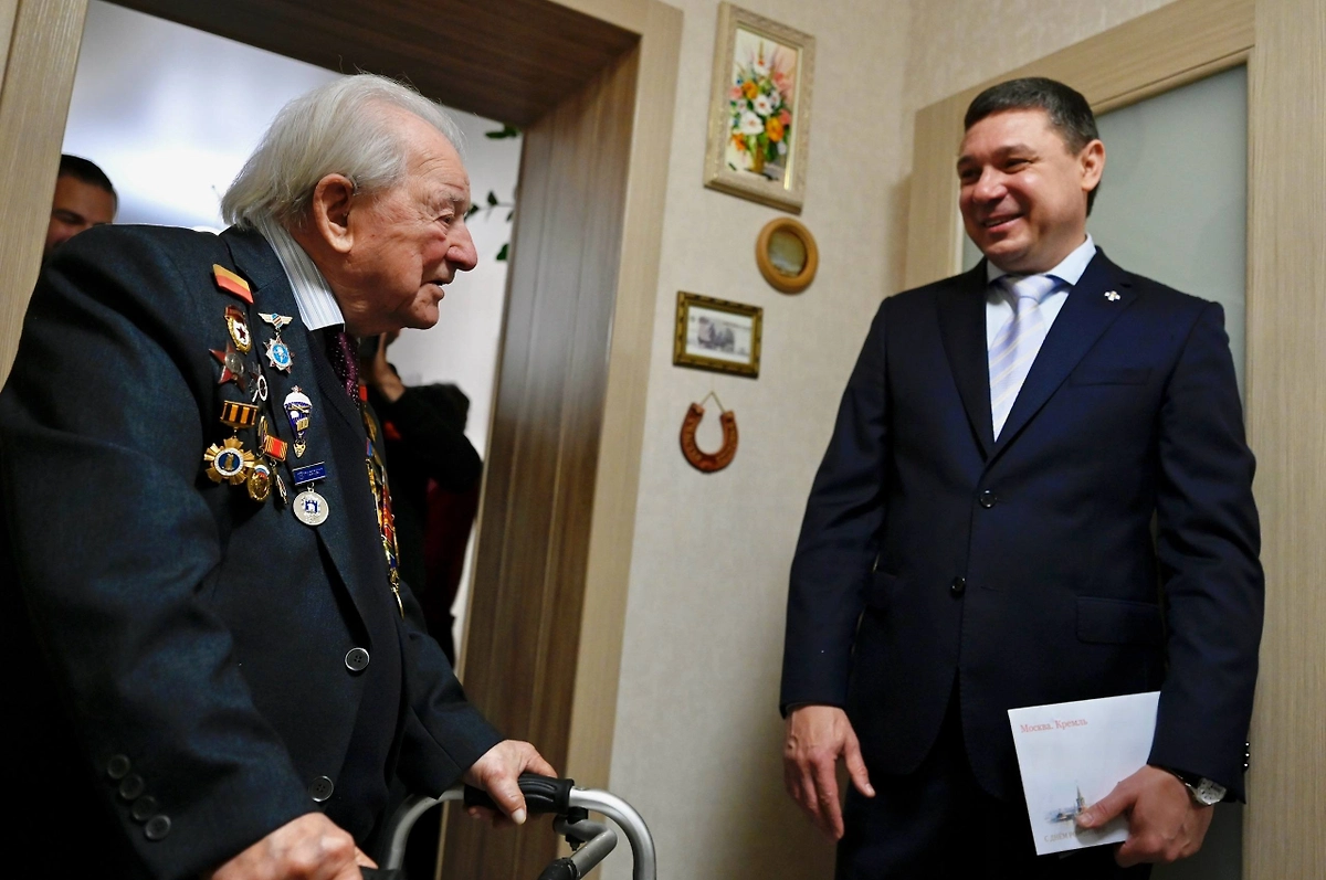 Тамбовский ветеран Владимир Севрюков отметил 100-летний юбилей. Фото © Telegram /Евгений Первышов / Фото — Павел Васильев