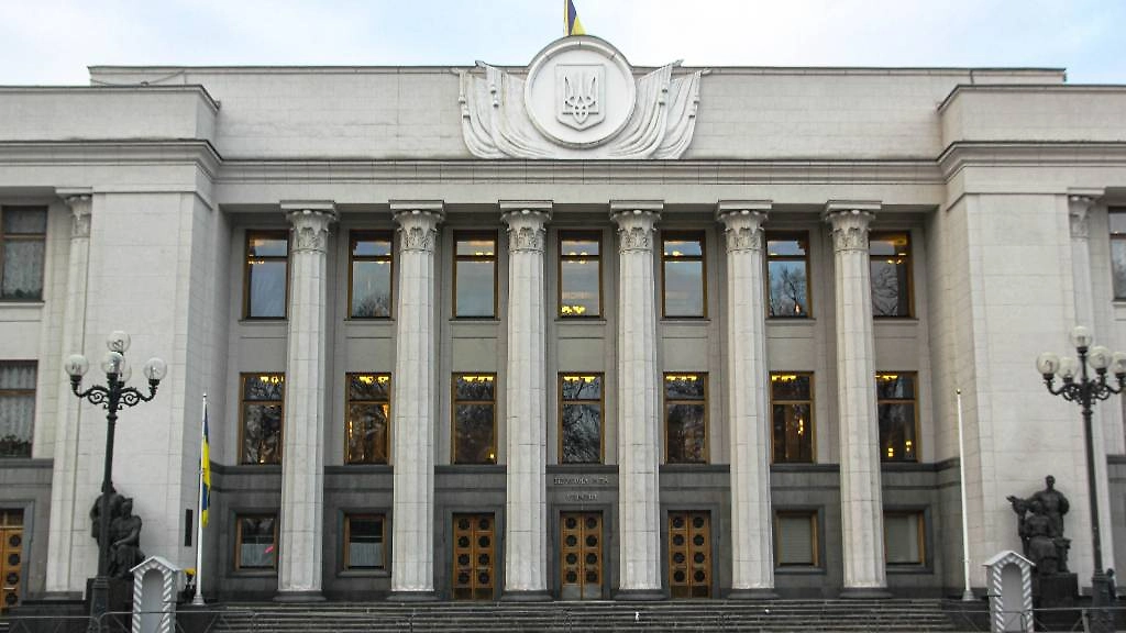 Обложка © Shutterstock / FOTODOM / Alkxandrowse