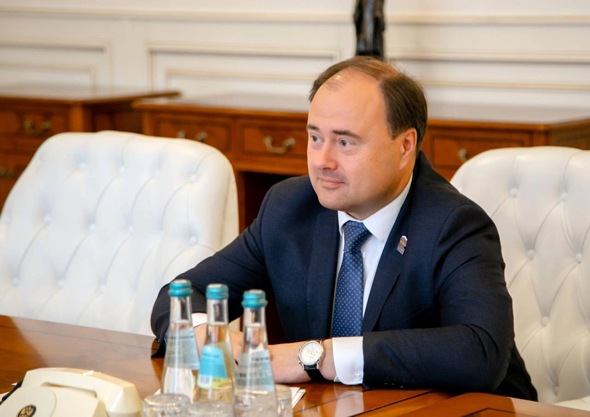 Обложка © Telegram / Артем Молчанов