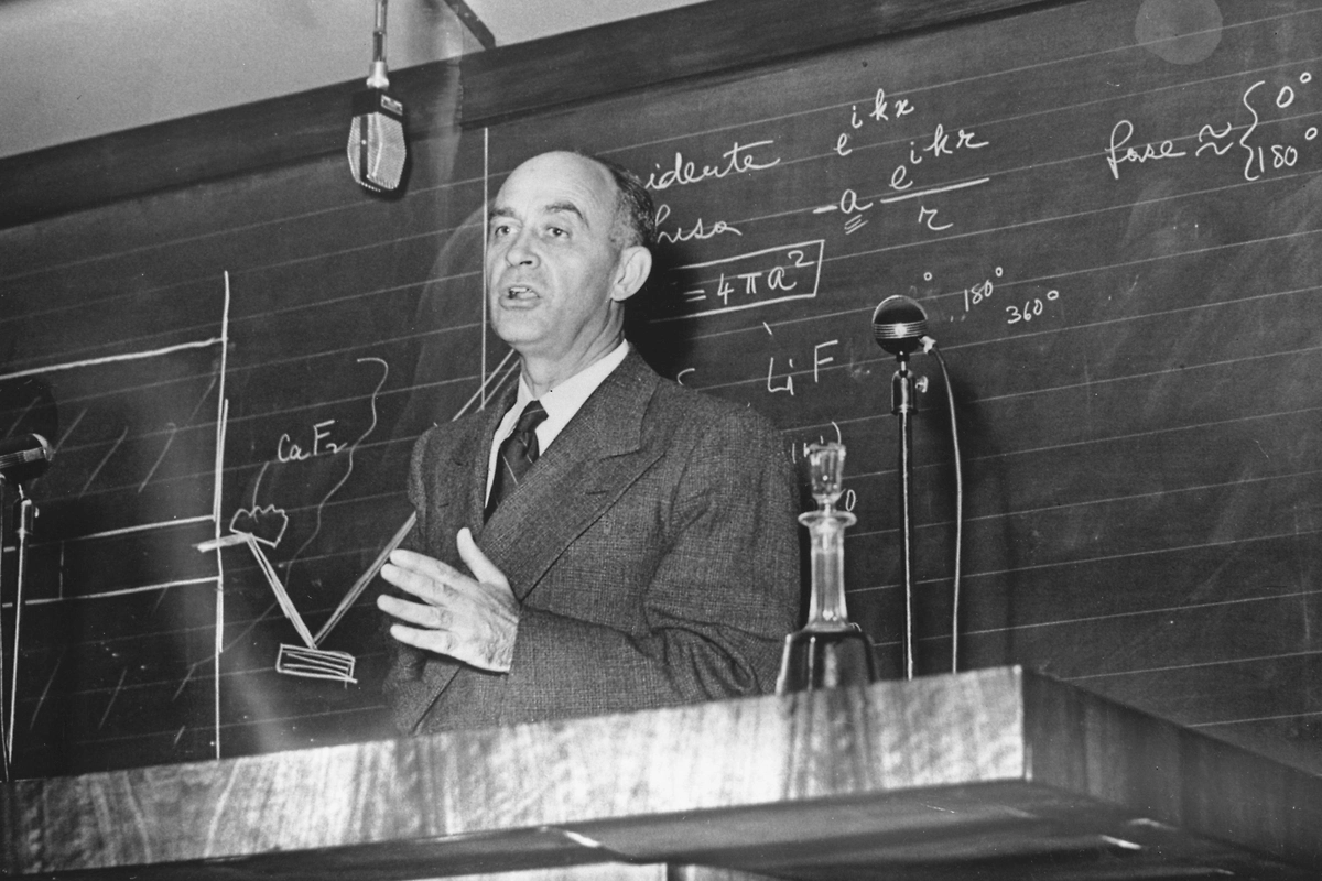 В 1930-х годах Ферми исследовал взаимодействие нейтронов с атомными ядрами и обнаружил особую эффективность медленных нейтронов. Фото © Getty Images /  Keystone
