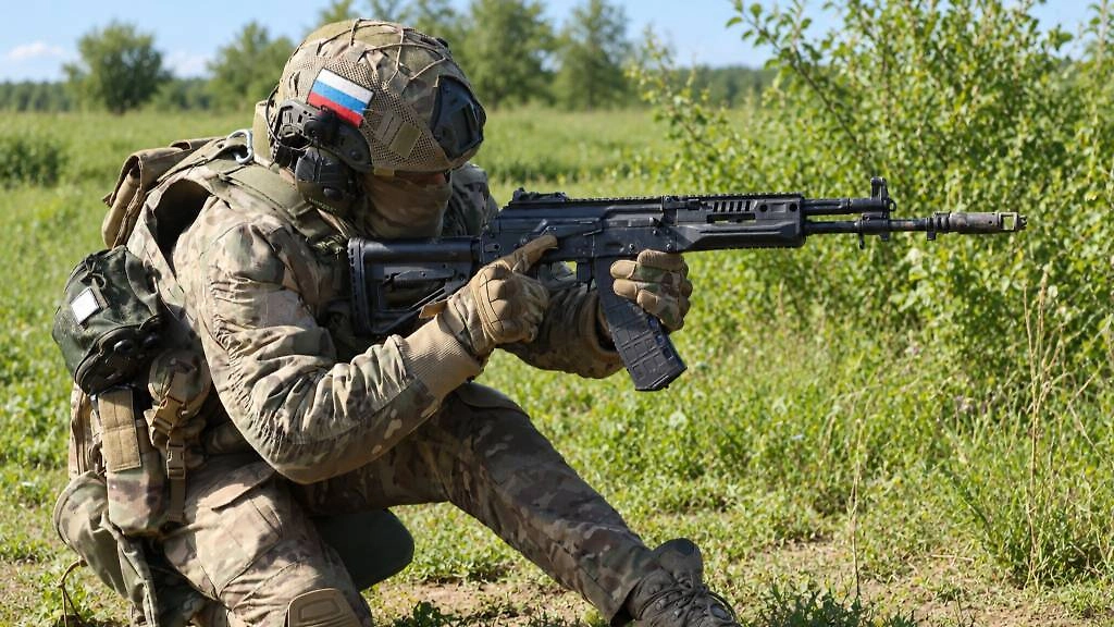 Армия России выбивает противника из городов ДНР. Обложка © ТАСС / Александр Полегенько