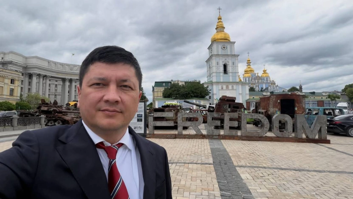 Виталий Ким. Обложка © Instagram (признан экстремистской организацией и запрещён на территории Российской Федерации) / kimkimvitalii