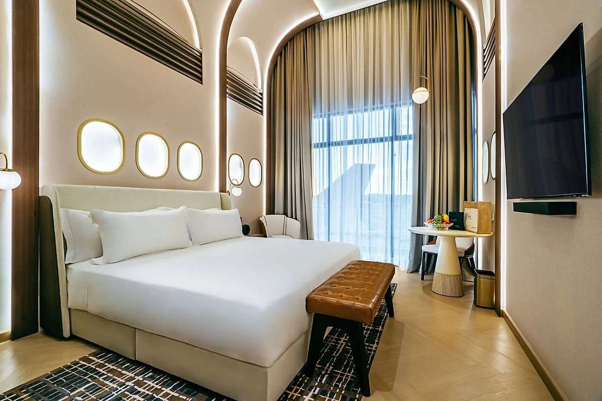 В Малайзии открылся отель с люксами внутри Boeing 747. Фото © 1975 Avenue & Hotel