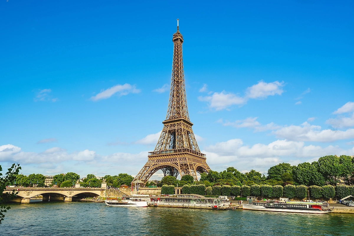 Обложка © Shutterstock / FOTODOM / Richie Chan