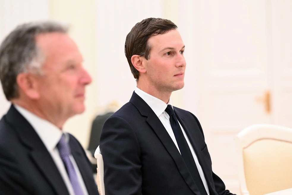 Стив Уиткофф и Джаред Кушнер. Обложка © ТАСС/ POOL / Кристина Кормилицына