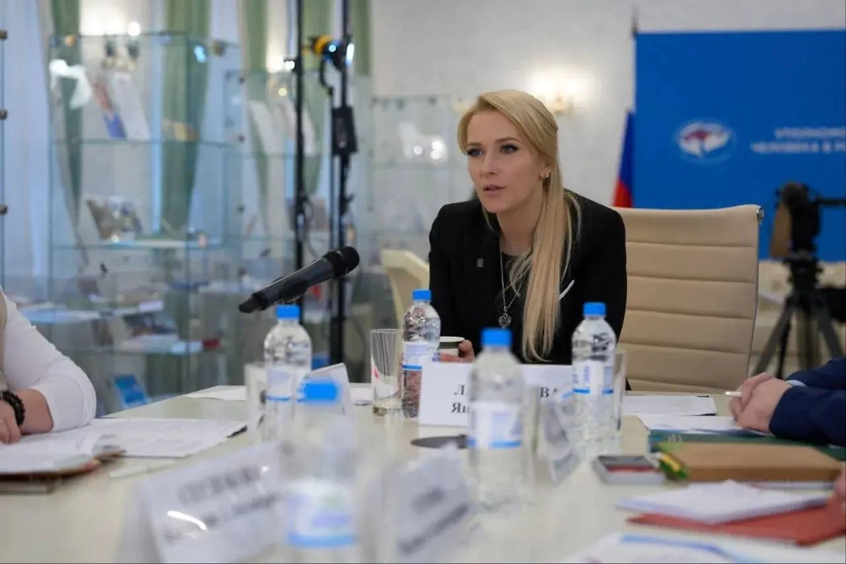 Яна Лантратова. Обложка © Telegram / Яна Лантратова