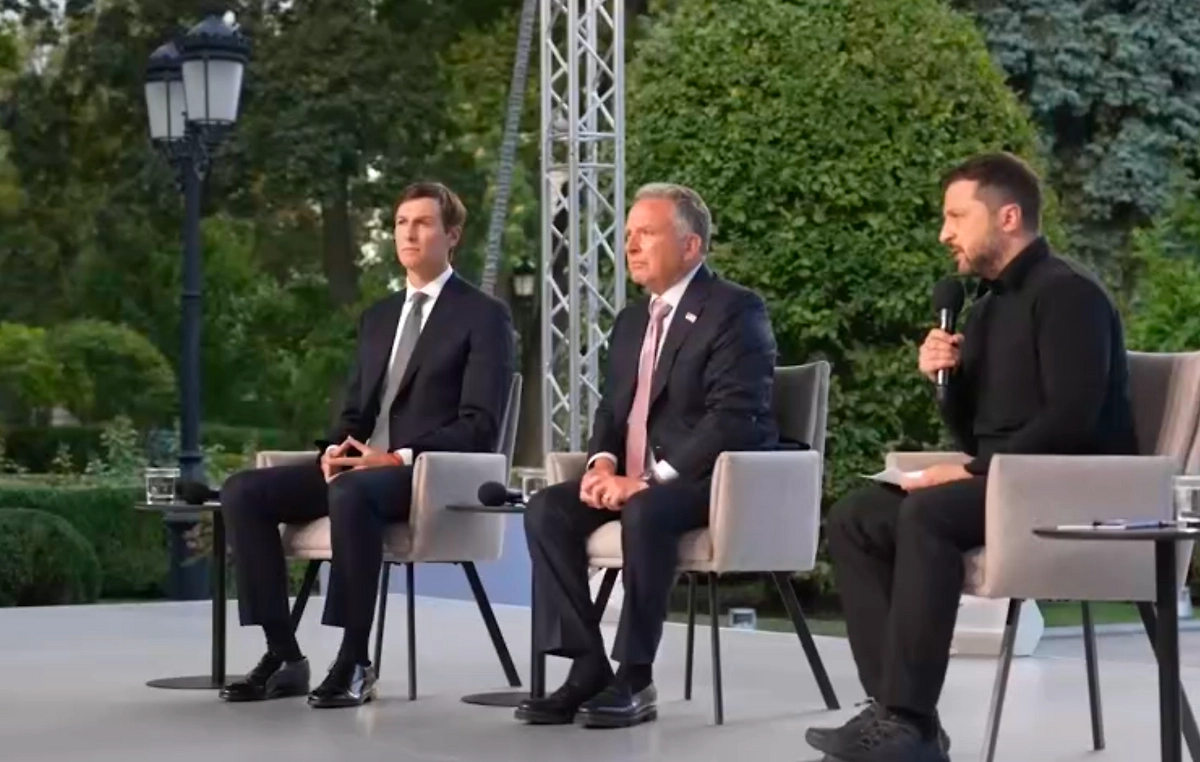 Обложка © Zelenskiy / Official