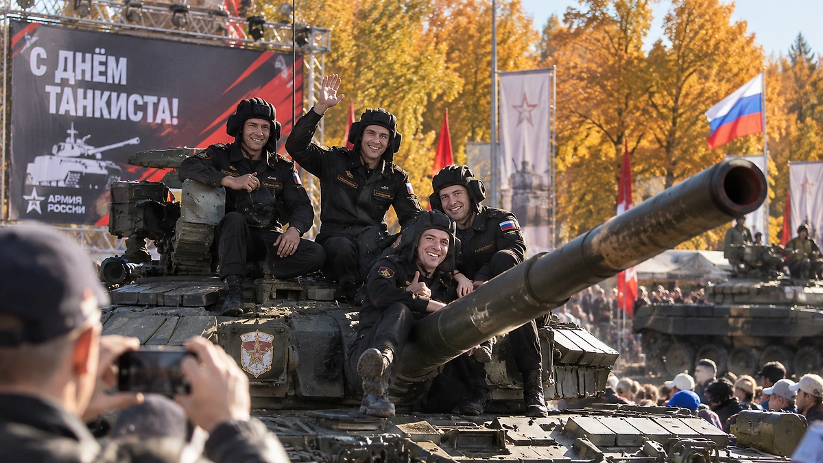 День танкиста отмечается в России каждое второе воскресенье сентября. В 2026 году праздник выпадает на 13-е число. ИИ-иллюстрация: создано редакцией Life.ru с использованием ChatGPT (OpenAI)