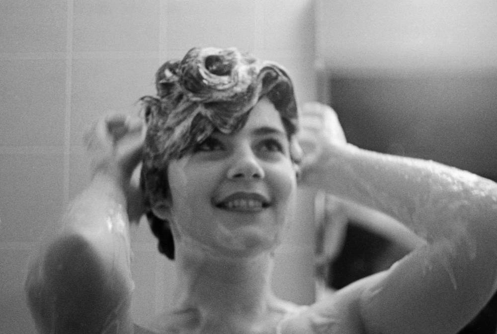 Советская гигиена: между пропагандой чистоты и суровой реальностью. Фото © ТАСС / Лев Портер 