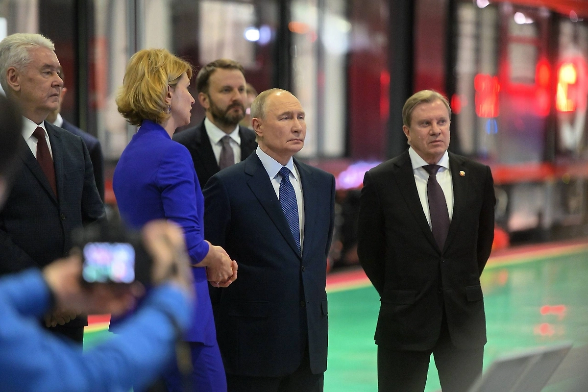 Путин заявил о транспортной революции в России и мире на фоне новых технологий