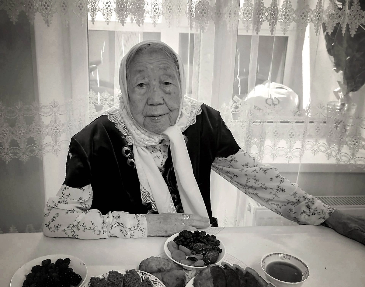 Обложка © ВК/SAMARA QAZAQTARY