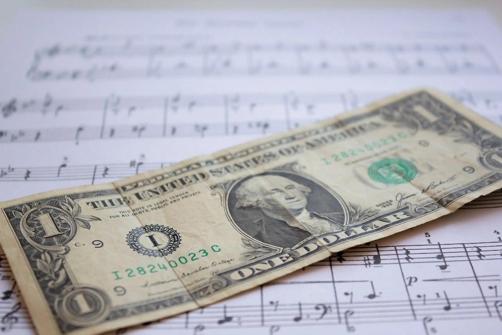 Обложка © Shutterstock / FOTODOM / alena rubina