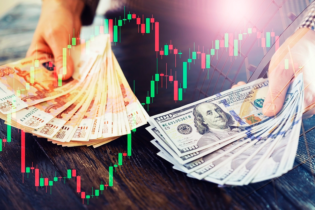 Экономисты дали прогноз курса доллара на неделю с 2 февраля. Обложка © Shutterstock / FOTODOM / alexkich