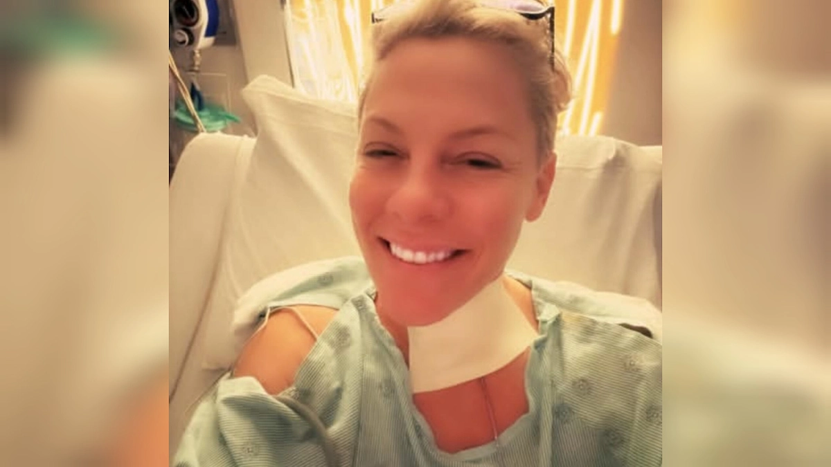 Певица Пинк в больнице. Фото © Instagram (признан экстремистской организацией и запрещён на территории Российской Федерации) / pink