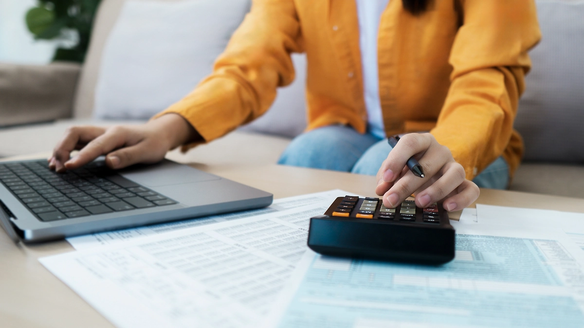 Обложка © Shutterstock / FOTODOM / Fah061043