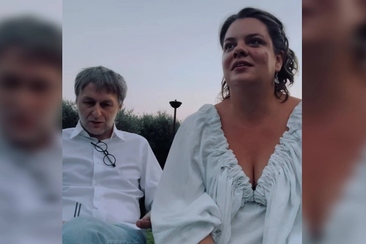 Вера Полозкова и Александр Маноцков. Фото © Instagram (признан экстремистской организацией и запрещён на территории Российской Федерации) / bolshe_nikogda