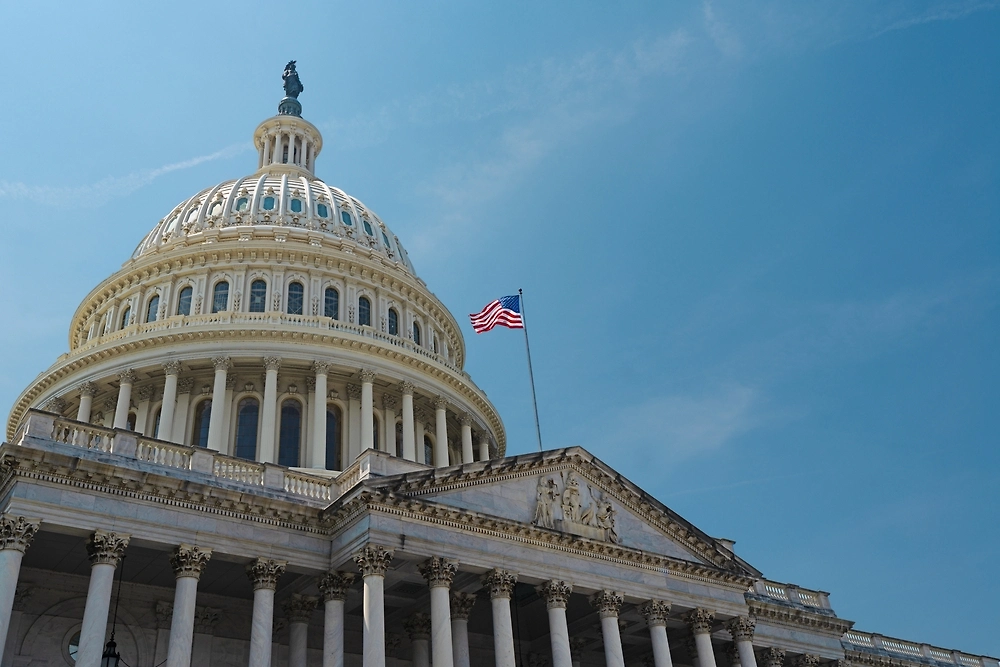 Обложка © Shutterstock / FOTODOM / Volodymyr TVERDOKHLIB