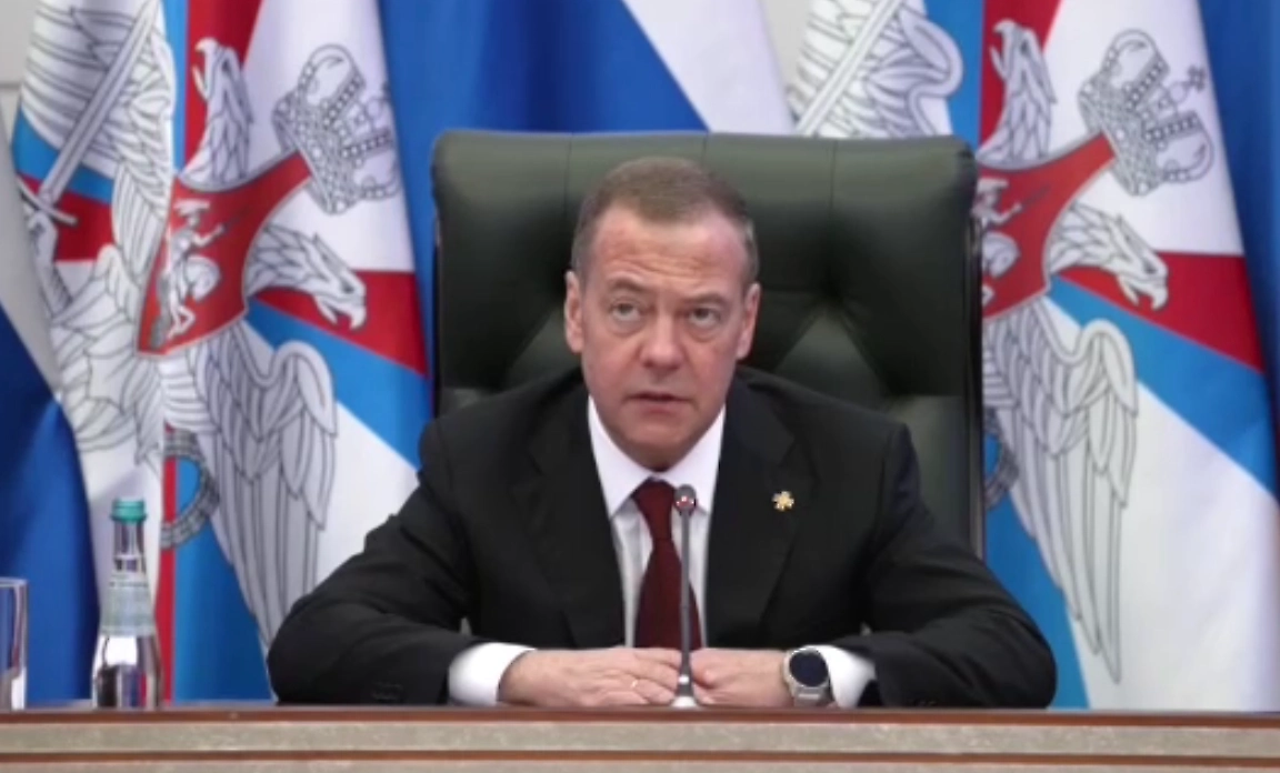 Медведев отметил &laquo;полную тишину&raquo; Европы на фоне действий США в Венесуэле