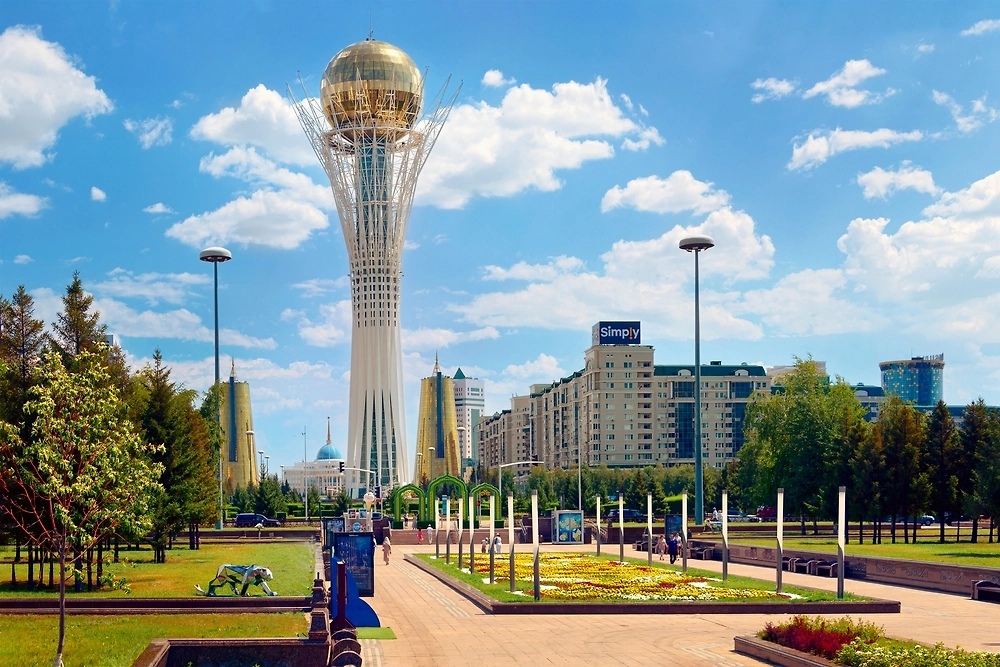 Астана. Обложка © Shutterstock / FOTODOM / Pictures of your Life