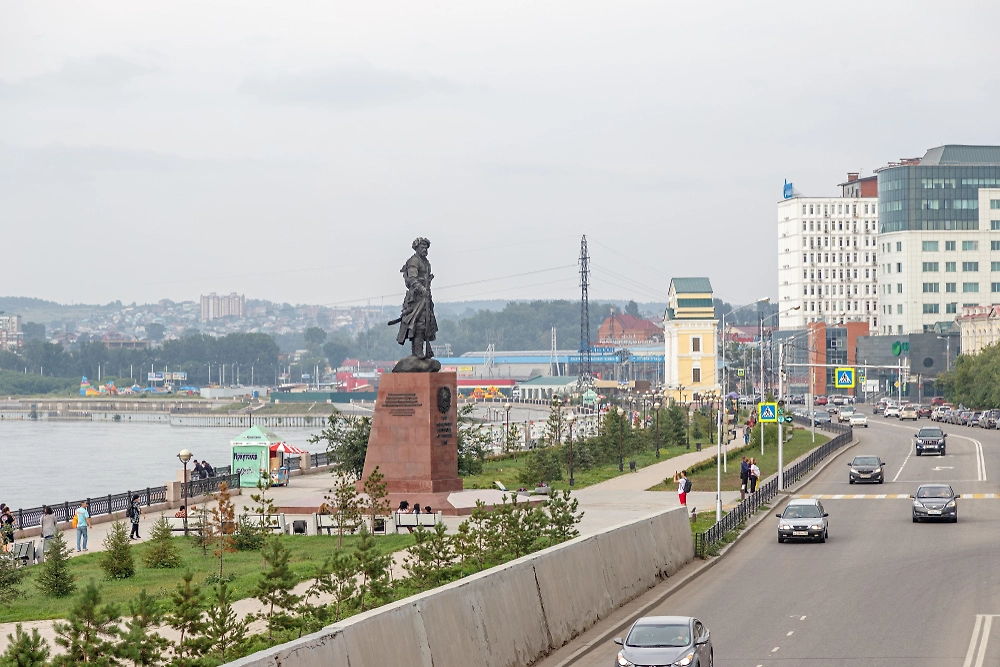 Обложка © Shutterstock / FOTODOM / Collection Maykova