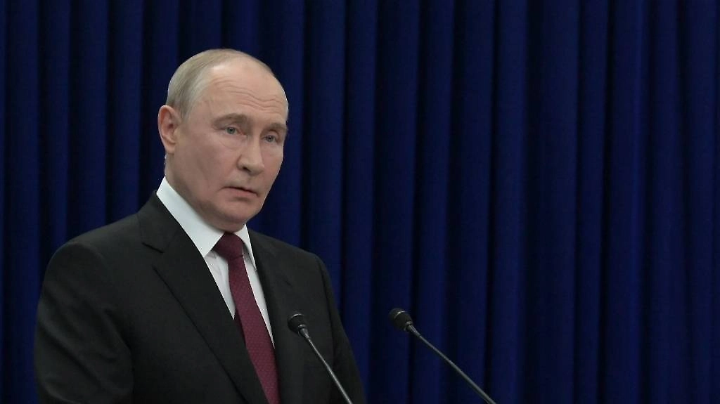 Владимир Путин. Обложка © Life.ru
