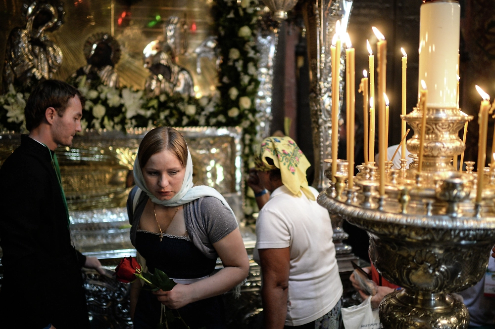 Мощи Сергия Радонежского в Троице-Сергиевой лавре. Фото © РИА Новости /  Рамиль Ситдиков