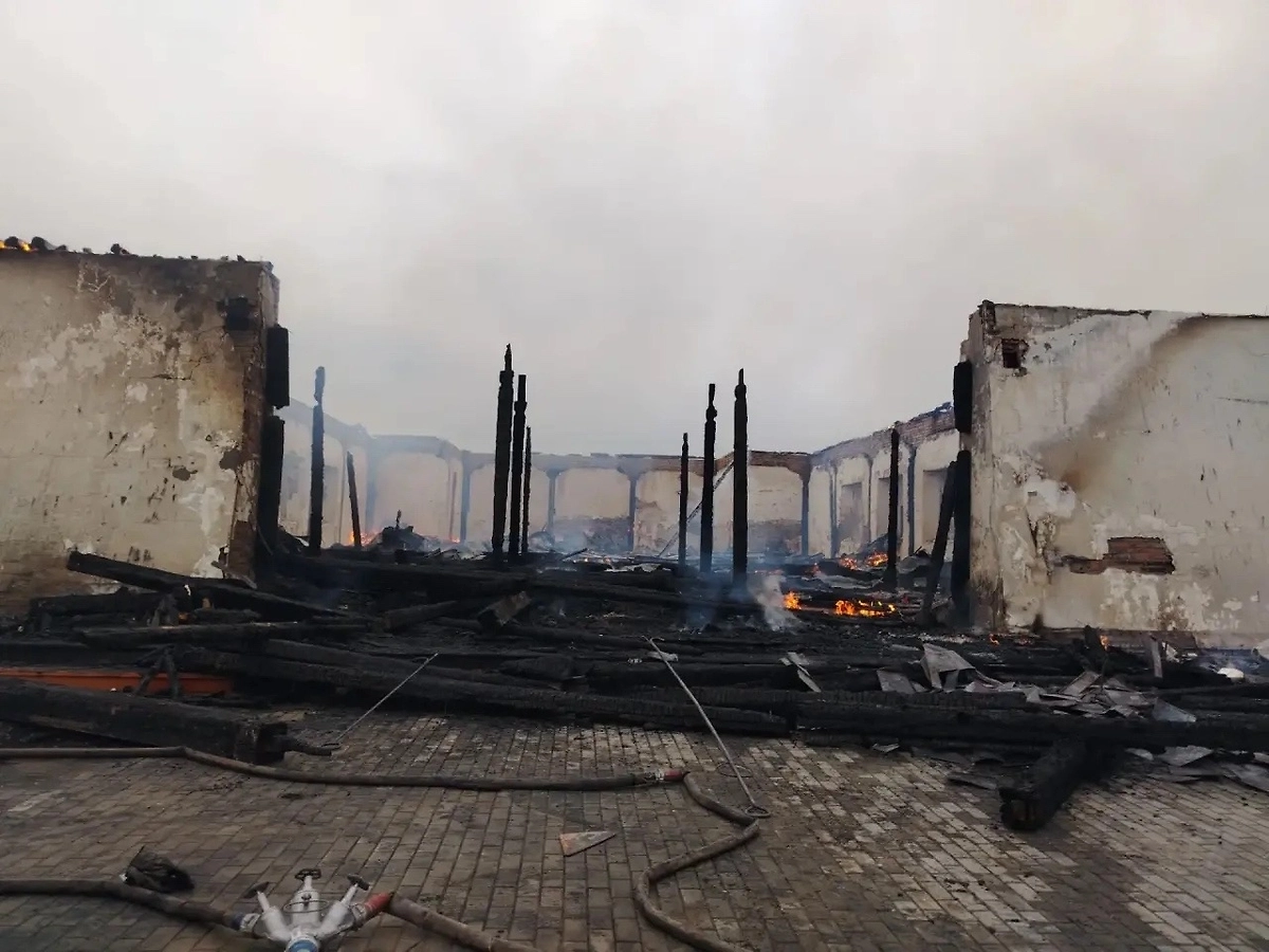 Пожар в Туве полностью уничтожил буддийский храм Устуу-Хурээ. Фото © VK / Хурээ Тыва Сангха