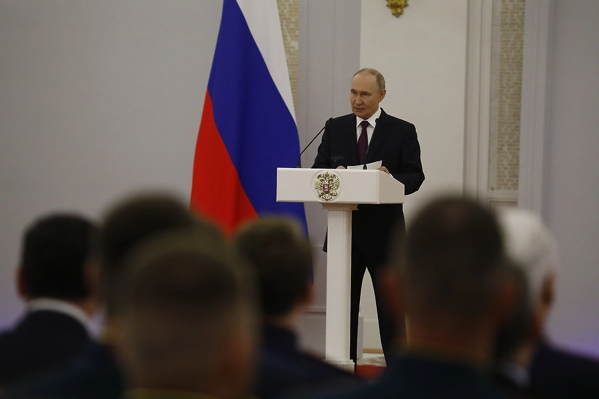 Владимир Путин. Обложка © Life.ru